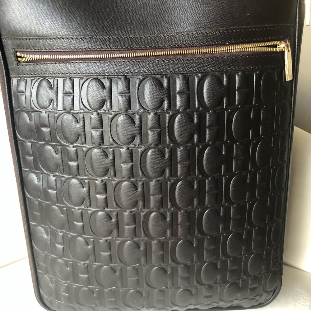 Carolina carry on leather wheely bag
